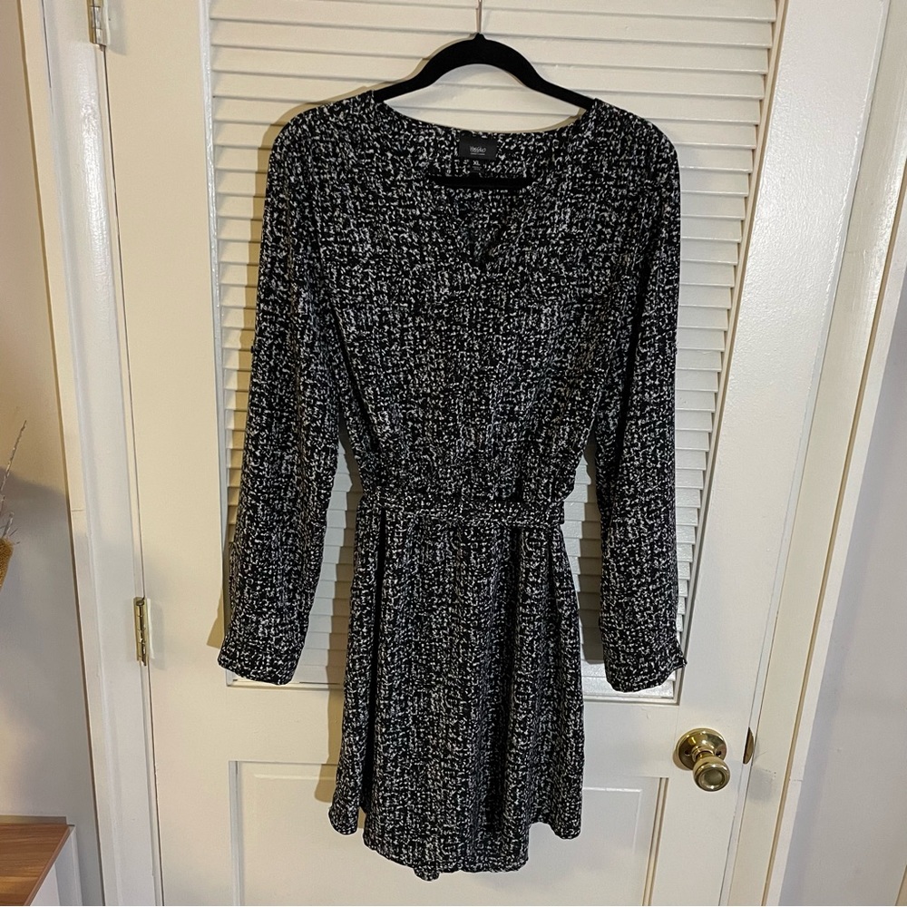 Mossimo | Black & White Belted Long Sleeve Mini Dress Size: XL